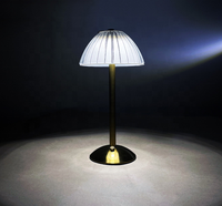 Lampe de table sans fil Rechargeable Touch Led Luxury Crystal Dimmer Battery Desk Table Light for Bedroom