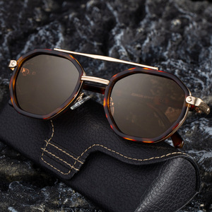 Lunettes de soleil pour hommes ZS-98336P, monture carrée, verres polarisés TAC UV400, monture en plastique et métal, branches camouflage noir - Product Image 3