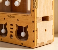 Boîte de jeu interactive pour chat en bois massif multi-trous avec balles à clochettes suspendues, trous perforés détachables, assemblée