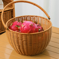 Opvouwbare handgemaakte ronde PP mand in Japanse stijl met rieten look en afneembaar handvat; Mand voor boodschappen, picknick, fruit/groente opbergen
