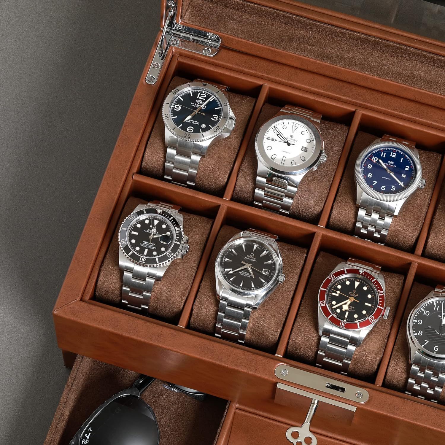 Support De Présentation Pour Montres Tudor - En Bois, D’occasion - Pour Vitrine Ou Collection