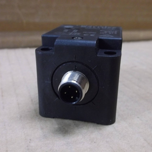 Variateur compact EtherCAT FES-TO CMMT-AS-C4-3A-EC-S1, 400V triphasé, 3A, sécurité STO/SBC - Product Image 4
