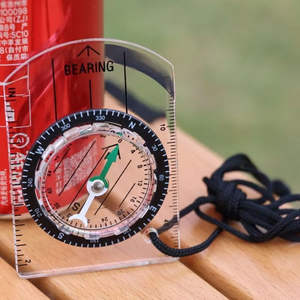 Boussole de randonnée en plastique durable avec échelle de carte et cadran lumineux - Règle multifonctionnelle (cm/pouces) pour le camping et la navigation - Product Image 5