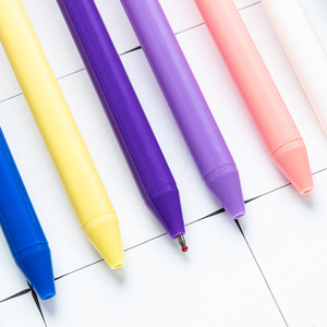 Bolígrafos de Plástico de Color Aron con Diseño Nuevo, Bolígrafos Personalizados para Regalos Promocionales y Publicitarios - Product Image 4