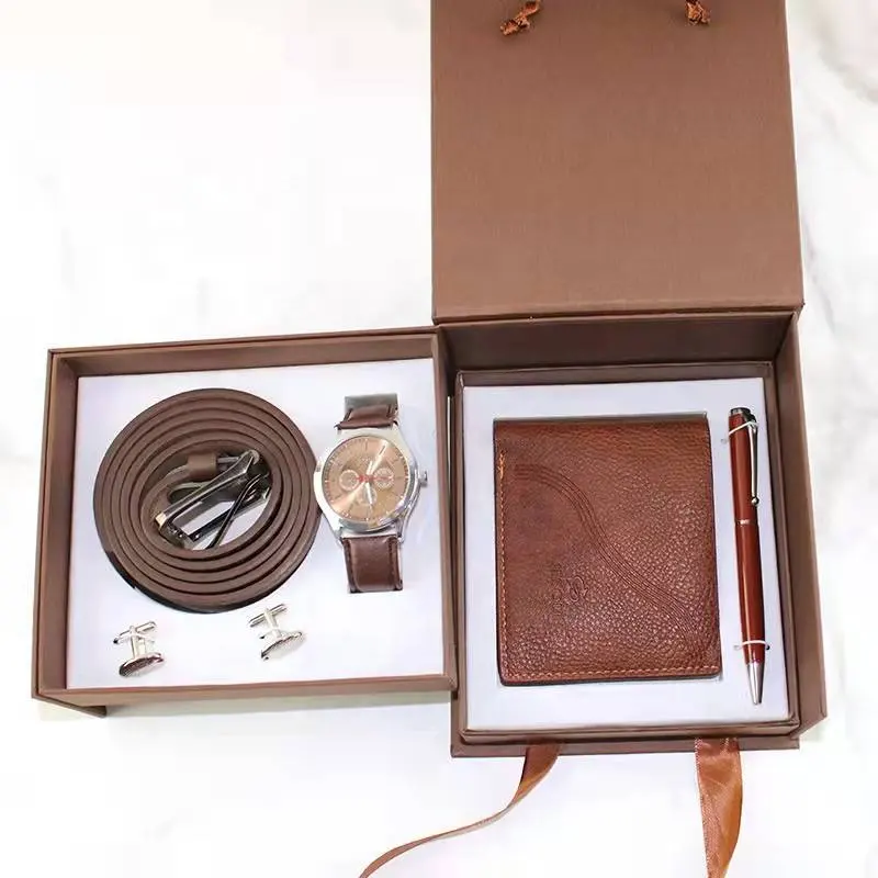 Hot Sale Exquisite Geschenkset Uhr Pen Belt Wallet Neujahrs geschenk für Männer angepasst