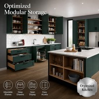Meuble de cuisine modulaire vert foncé en acier inoxydable style Shaker, îlot moderne avec comptoir en marbre, évier, robinet et étagères ouvertes – Mobilier B2B