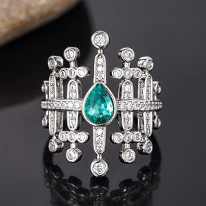 Anello da Cocktail Geometrico T0816 da Donna con Acquamarina Naturale a Goccia e Incastonatura Pavé, Anelli di Moda per Matrimonio - Product Image 6