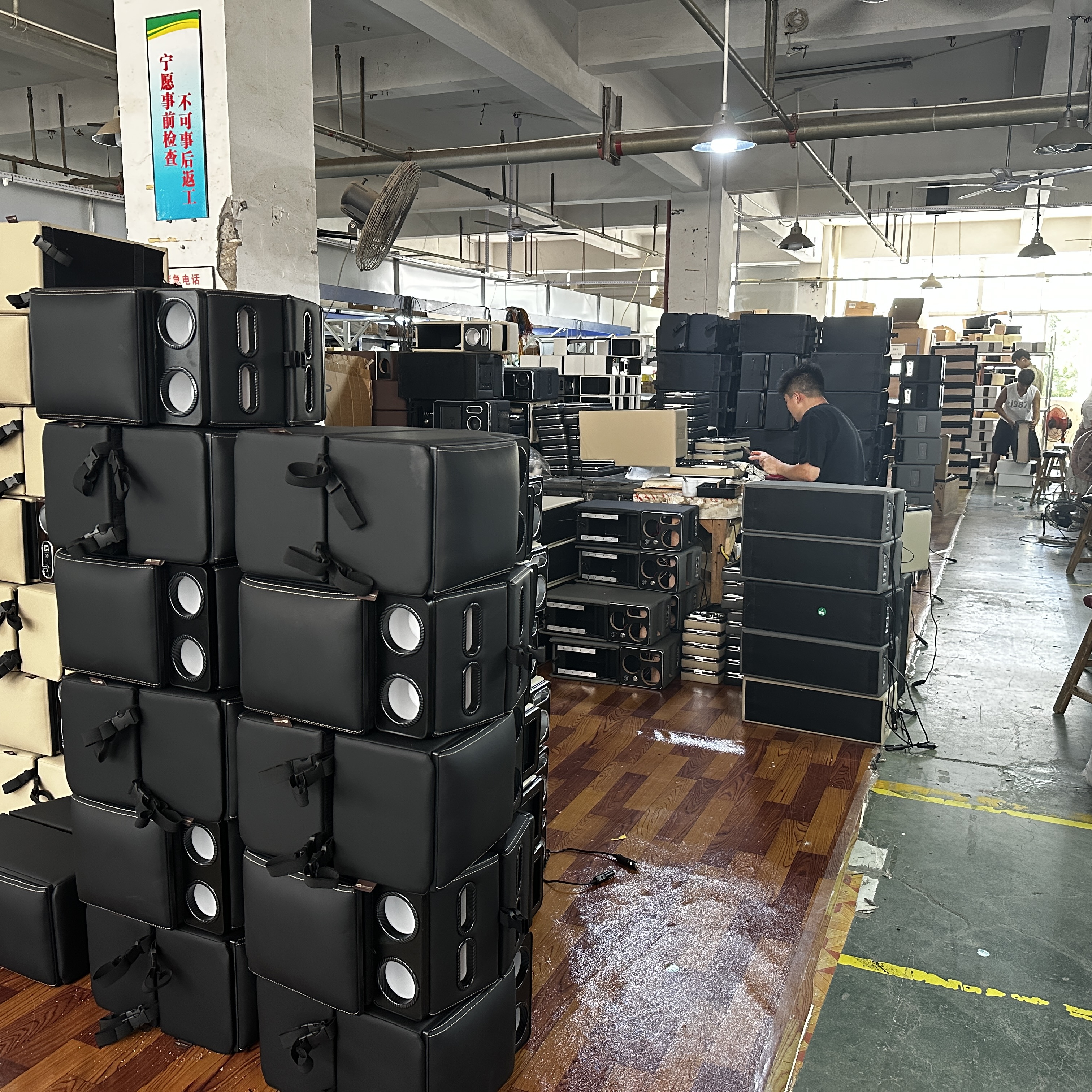 Universal Multifunctional Car Rear Seat Armrest Storage Box with Atmosphere Light - Chenghui Automot