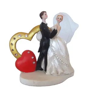 Creatieve Liefde Romantiek Huwelijksverjaardag Cake Toppers Beeldjes Paar Gelukkig Bruid en Bruidegom Hars Decoratie
