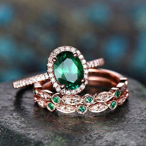 Anello di fidanzamento T0795 con smeraldo ovale, pietra naturale, montatura a pavé, anelli da donna alla moda, design vegetale - Product Image 1