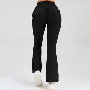 Leggings de sport et de yoga pour femme, personnalisés, respirants, taille haute, coupe large évasée, avec effet froncé aux fesses et poches - Product Image 4
