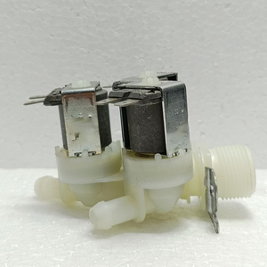 Solenoide Triple <span class=keywords><strong>Fagor</strong></span> 12023921 220V Nuevo Sin Caja para Uso Industrial - Product Image 1