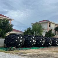 Fabricant de pare-battages pneumatiques en caoutchouc ISO17357, pare-battages marins flottants robustes pour l'amarrage des navires