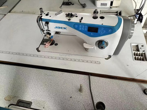 Máquina de Coser Industrial Computarizada de Alta Calidad Jack A3 Usada, de Una Sola Aguja, con Cortahilos Automático - Product Image 4