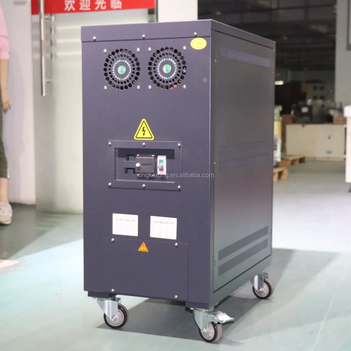 3 상 전압 조정기 45KVA 380V 3 상 CE/ISO9001 인증서 3 상 전압 안정기