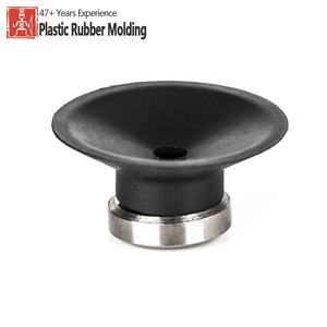 Ventouse en caoutchouc silicone blanc durable et personnalisée, petite ventouse à vide pour bras robotiques et équipements de manutention industrielle - Product Image 3