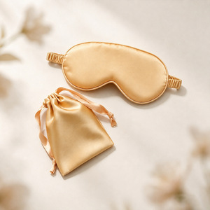 Set Regalo 3-in-1: Maschera per Dormire in Raso con Pietra Gua Sha in Quarzo Rosa e Sacchetto, Massaggio Facciale Personalizzato per Regali Aziendali e Personali - Product Image 5