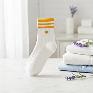 Chaussettes en Coton Personnalisées pour Femme, Style Préppy, Cœur et Rayures, Vente en Gros - Product Image 4