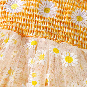 2025 estate nuova bambina Harper appeso cintura maglia triangolo set di <span class=keywords><strong>abbigliamento</strong></span> dolce <span class=keywords><strong>margherita</strong></span> ricamato con chiusura a bottone - Product Image 4