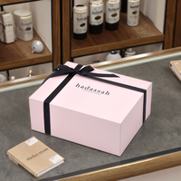 Boîte-cadeau de fête des mères en papier de carton recyclable de taille de luxe personnalisée boîtes rigides de qualité supérieure stratification brillante faite à la main