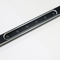 Pièces usinées CNC en aluminium et acier inoxydable anodisé noir, fabrication chinoise sur mesure, avec tolérance de précision pour support de camping-car