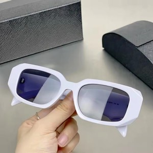 <span class=keywords><strong>Lunettes</strong></span> <span class=keywords><strong>de</strong></span> <span class=keywords><strong>soleil</strong></span> <span class=keywords><strong>de</strong></span> protection <span class=keywords><strong>de</strong></span> marque <span class=keywords><strong>de</strong></span> rayons polygonaux <span class=keywords><strong>de</strong></span> haute qualité 17w <span class=keywords><strong>lunettes</strong></span> <span class=keywords><strong>de</strong></span> <span class=keywords><strong>soleil</strong></span> pour femmes chères <span class=keywords><strong>de</strong></span> luxe rétro à la mode - Product Image 1