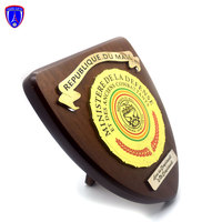 Trophées en bois du gouvernement du Mali, plaques de récompense, plaques de bouclier en bois, trophée de récompense avec boîte cadeau en bois