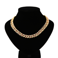 2025 Offre Spéciale haute qualité cubain lien chaîne collier pour hommes plaqué or en alliage de Zinc Hip Hop Style glacé CZ perle diamant pour