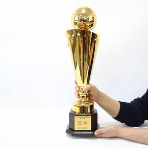 الأكثر مبيعًا كأس معدني كبير لكرة السلة مخصص جوائز كرة قدم/كرة طائرة ذهبية وفضية وبرونزية للمناسبات الرياضية - Product Image 1