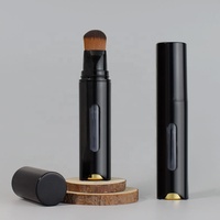 Rouleau noir de parfum en plastique, flacon airless de 15ml, de teinture pour cheveux, de parfum, de fond de teint, de correcteur, de clic, tube de stylo avec brosse