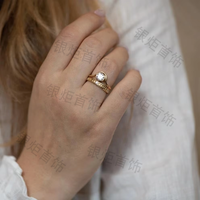Bague vintage LOZRUNVE en argent 925 plaqué or vermeil avec zircone sertie et gravure lune
