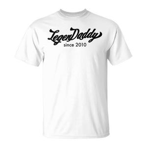 T-shirt Legendaddy Since 2010 bianca da uomo per abbigliamento casual - Product Image 1