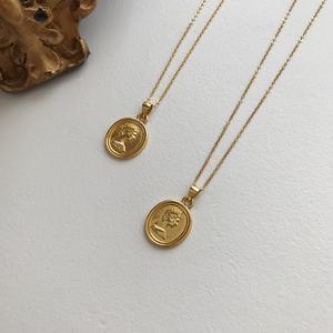 Collier pendentif en argent sterling 925 rhodié avec zircon, tendance, motif en relief tridimensionnel, style coréen - Product Image 1