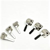 Piezas de Estampado Progresivo con Clip de Resorte de Acero Inoxidable OEM Personalizadas para Electrónica de PCB
