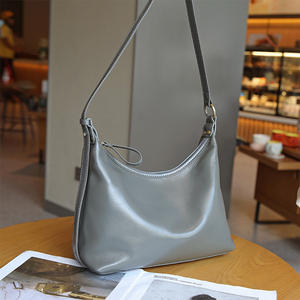 กระเป๋าสะพายไหล่หนังแท้รูปพระจันทร์เสี้ยวแบบเรียบง่ายมีหลายสีให้เลือกกระเป๋าสะพายข้างแบบลำลองของผู้หญิง - Product Image 6