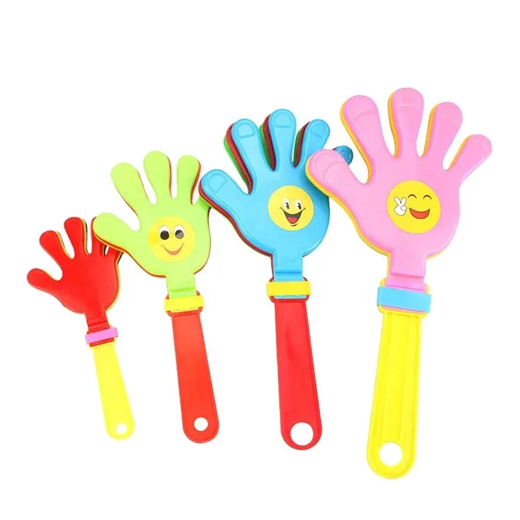 Brinquedo para crianças de plástico com chuteiras de futebol, fabricante de ruído para torcida, braçadeiras para torcida
