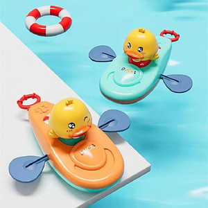 Juguete de baño y playa de animales de dibujos animados Zhiqu, pez de cuerda de plástico con mecanismo de reloj para bebés y niños, hecho en Guangdong - Product Image 2