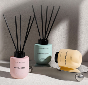 Difusor de Aromaterapia Ecológico sin Humo con Varillas de Aceite Esencial, Fragancia Duradera para Interiores, Personalizable, Gran Venta, Limón y Verbena - Product Image 1
