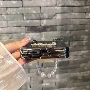 Housse de téléphone en TPU pliable à paillettes de luxe pour <span class=keywords><strong>Samsung</strong></span> pour Xiaomi Motorola avec lanière en perles - Product Image 3