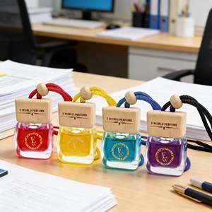 Désodorisant de voiture suspendu de luxe Diffuseur de voiture Bouteilles Parfum de voiture Bouteille en verre Désodorisant liquide - Product Image 2