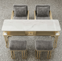 Ensemble de table à ongles moderne avec plateau en verre, banc de manucure en métal doré, mobilier de salon