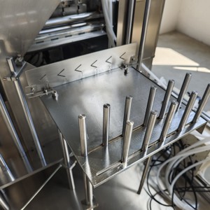 Tốc Độ Cao 1 Đầu Ra 6 Rượu Bông Tăm Bông Pad Làm Máy Đóng Gói Rượu Prep Pad Máy - Product Image 2