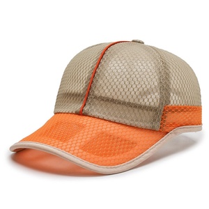 Gorras de béisbol y trucker deportivas personalizadas de malla bicolor de 6 paneles con visera curva estructurada para bebés y niños - Product Image 3