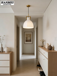 Luminaire suspendu en laiton antique et verre pour hall d'entrée nord-américain, avec LED, hauteur réglable, lumière blanc chaud HM-HR-053 Antique - Product Image 3