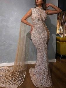 Robe de sirène magnifique de créateur avec broderie de cristaux, robe élégante de longueur de sol pour les mariages et les événements festifs - Product Image 2