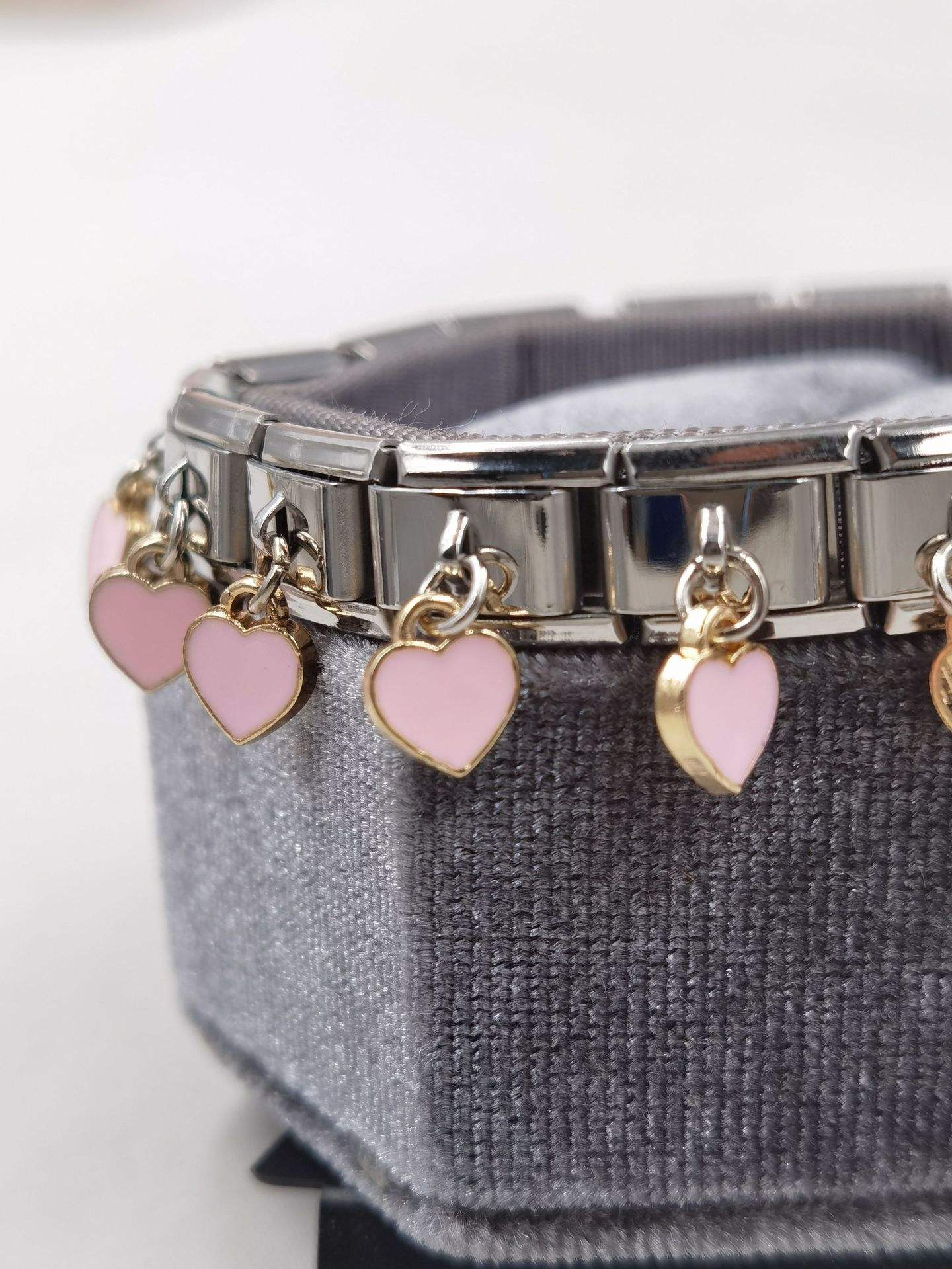 014-Corazones rosados