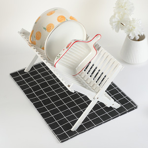 Égouttoir à vaisselle pliable en bois massif pour comptoir de cuisine, forme carrée - Product Image 1