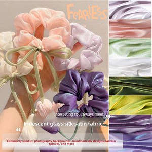 Tela brocada estampada con degradado de colores fantasma, hecha a mano, para lazos para el pelo, vestidos de muñeca, conjuntos de boda y fondos. - Product Image 2