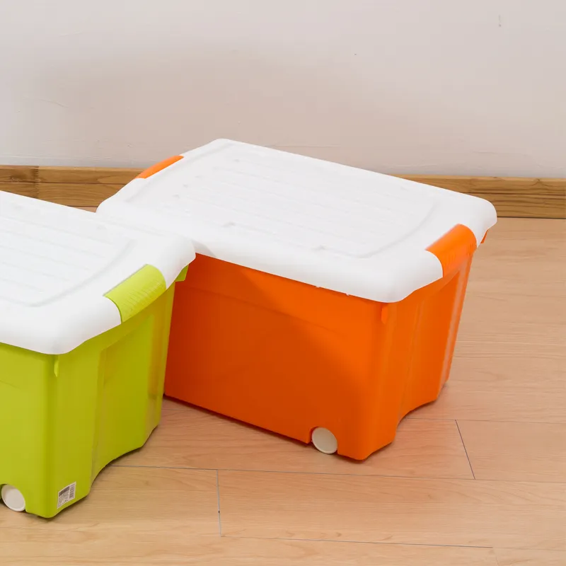 Factory directly sale household pp plastic storage box with lid and lock for clothes and sundries
