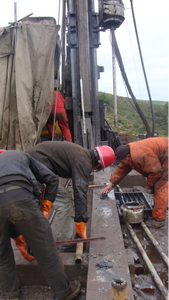 HCR-8 Volledig Hydraulische Kernboorinstallatie Met Krachtkop Zelfrijdende Dieselmotor Stalen Rupsband Voor Kernmijnbouw - Product Image 5